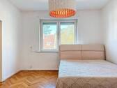 Schlafzimmer - 3 Zimmer Etagenwohnung zum Kaufen in Hannover