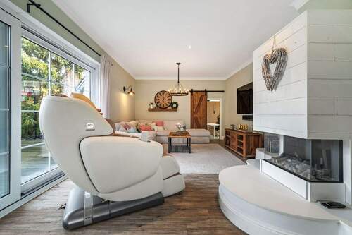 Wohnzimmer - Einfamilienhaus mit 222,80 m&sup2; in Berlin zum Kaufen