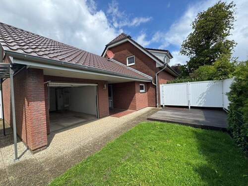 Garten Teilansicht / Garage - 