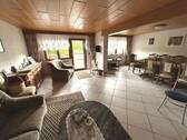 Wohn-/Esszimmer mit Zugang auf die... - Mehrfamilienhaus, Wohnhaus mit 155,00 m&sup2; in Willstätt zum Kaufen