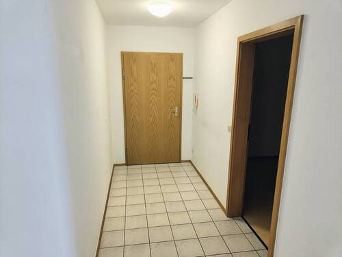 Diele - Etagenwohnung mit 70,30 m² in Kößlarn zum Kaufen