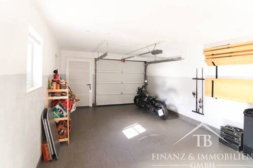 Garage - 