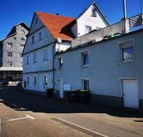 Renovierte 2 Zi, Kü, Bad am Bahnhofsparkplatz - Bad Mergentheim