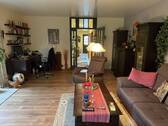 ...mit direkten Zugang zur Terrasse und in den Gar - 5 Zimmer Mehrfamilienhaus, Wohnhaus in Weyhe