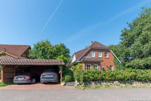 Hausansicht vorn Doppelcarport - 