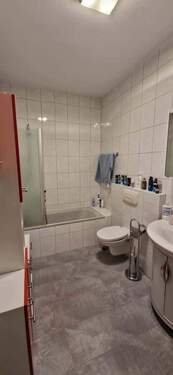 Modernes Badezimmer - Etagenwohnung mit 55,00 m² in Sangerhausen zur Miete