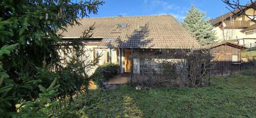 Hausansicht Garten - 7 Zimmer Einfamilienhaus zum Kaufen in Sulz am Neckar