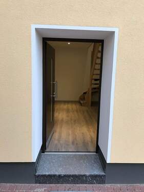 Eingangsbereich (2).JPG - 3 Zimmer Etagenwohnung zur Miete in Dessau-Roßlau