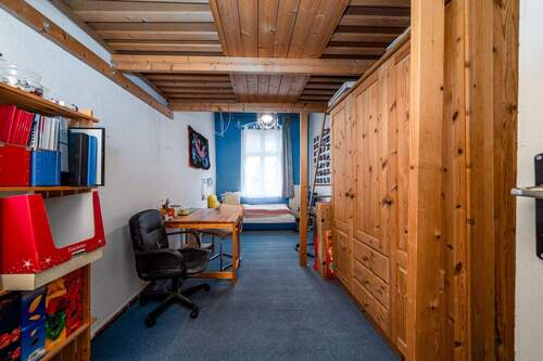 3 - 4 Zimmer Etagenwohnung in Berlin