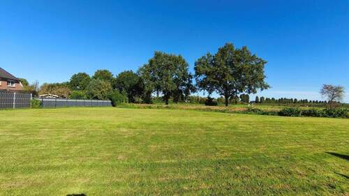 Baugrundstück - 4 Zimmer Einfamilienhaus zum Kaufen in Haseldorf