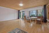 Wohn- und Esszimmer - 6 Zimmer Doppelhaushälfte in Dettenheim-Rußheim