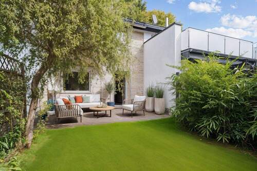 Terasse mit Garten - 4 Zimmer Reihenmittelhaus zum Kaufen in Hamburg / Rahlstedt