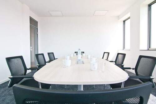 Meetingraum - Büro mit 30,00 m&sup2; in Monheim am Rhein zur Miete