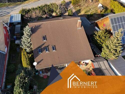 Heckansicht - 6 Zimmer Einfamilienhaus zum Kaufen in Sonneberg