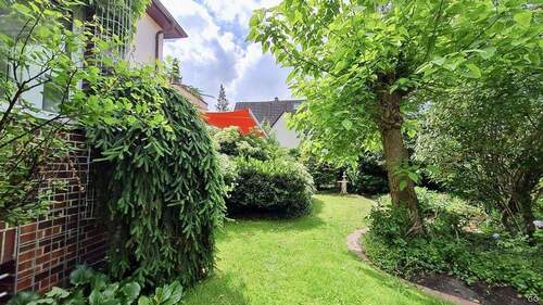 Garten rund ums Haus - 