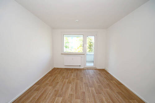 Wohnzimmer - Etagenwohnung mit 61,20 m&sup2; in Eisleben zur Miete