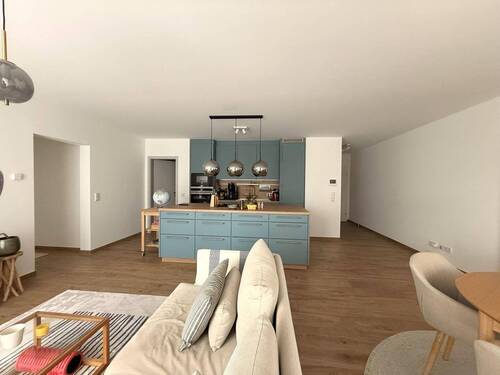 Einbauküche - Terrassenwohnung mit 126,00 m&sup2; in Karlstein am Main zur Miete