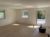 Wohnzimmer - Großzügige 3 Zimmerwohnung mit Dachterrasse