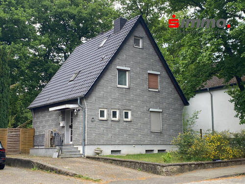 Frontansicht mit Logo - 5 Zimmer Einfamilienhaus zum Kaufen in Eschweiler