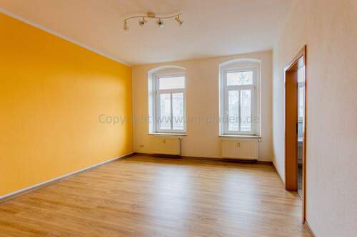 Wohnzimmer - 2 Zimmer Etagenwohnung in Plauen