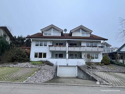 Außenansicht - 3 Zimmer Etagenwohnung zum Kaufen in Wutöschingen