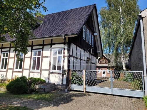 338.HausAussen1 - 2 Zimmer Mehrfamilienhaus, Wohnhaus in Diesdorf