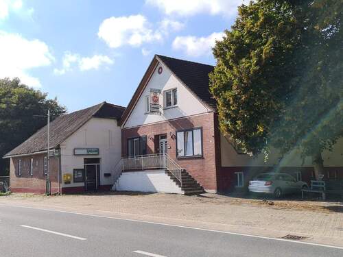 Vorderansicht - 7 Zimmer Einfamilienhaus zum Kaufen in Jade