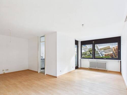 Wohn-/Esszimmer - 2 Zimmer Etagenwohnung in Stuttgart