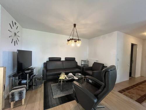Wohnzimmer - 3 Zimmer Etagenwohnung zur Miete in Mönchengladbach