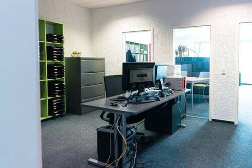 Büro 3.jpg - 