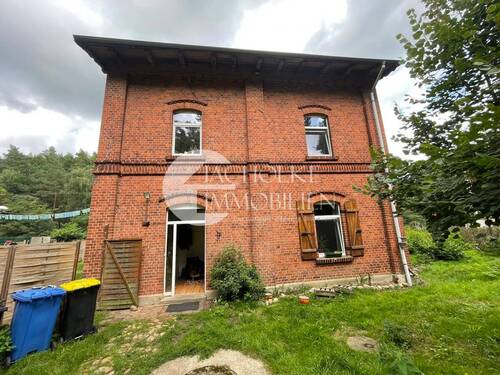 Frontansicht - 4 Zimmer Mehrfamilienhaus, Wohnhaus zum Kaufen in Schnega