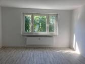 Wohnzimmer - Etagenwohnung mit 79,70 m&sup2; in Angermünde zur Miete