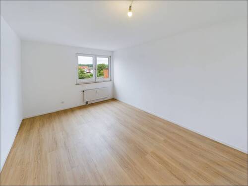 Schlafzimmer 1 - 3 Zimmer Etagenwohnung zum Kaufen in Mainaschaff