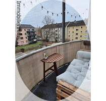 Gepflegte Altbauwohnung in Biebrich! Balkon und TGL-Bad! Für den Single oder das Pärchen! - Wiesbaden