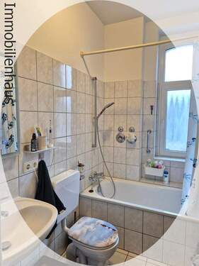 TGL-Bad mit Wanne.jpg - 