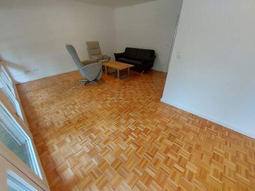 Essecke / Wohnzimmer - 3 Zimmer Etagenwohnung zum Kaufen in Wiesbaden