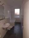 PHOTO-2024-11-20-20-52-39-3 - ***Gepflegte Wohnung mit Tageslichtbad sucht neue Mieter***