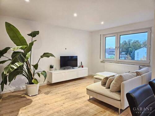 Wohnen - Innen wow, außen naja... - 225.000,00&nbsp;EUR Kaufpreis, ca.&nbsp; 68,00&nbsp;m&sup2;&nbsp;Wohnfl&auml;che