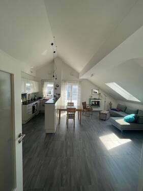 kochen/essen/wohnen - Etagenwohnung mit 91,00 m&sup2; in Baar-Ebenhausen zum Kaufen