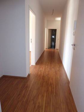 Flur - 3 Zimmer Etagenwohnung in Dresden