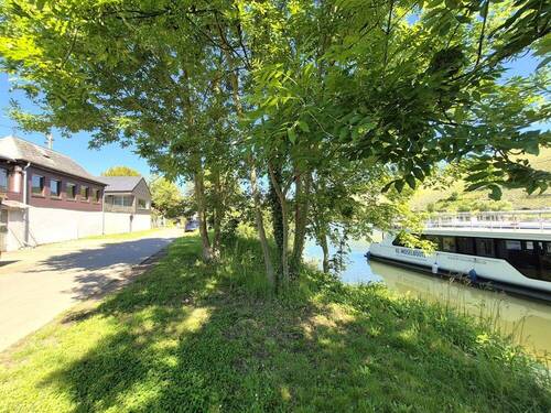 direkte Ufer-Lage am Bootsanleger - 