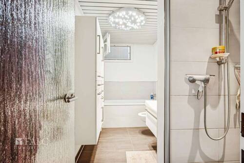 Badezimmer UG - 