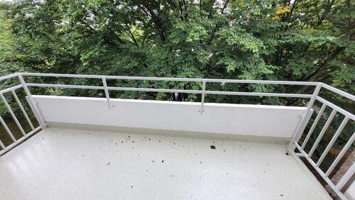 großer Balkon - 
