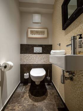 Apartment 10 - 