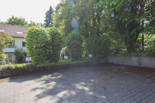 Besucherparkplätze - 