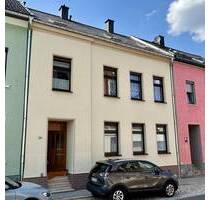 Gepflegtes Haus in guter Lage - 160.000,00 EUR Kaufpreis, ca.  160,00 m² Wohnfläche in Falkenstein (PLZ: 08223)
