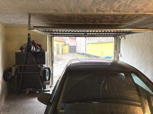Garage - 