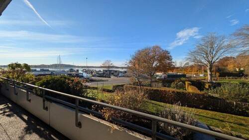 Der Blick vom Balkon - 3 Zimmer Etagenwohnung zum Kaufen in Schleswig