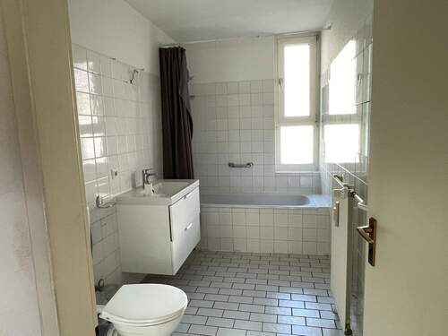 Bad - 1 Zimmer Etagenwohnung in Berlin