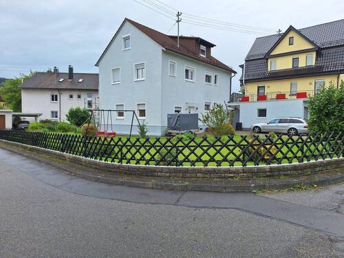 Bild 2 - 8 Zimmer Mehrfamilienhaus, Wohnhaus zum Kaufen in Sulzbach an der Murr